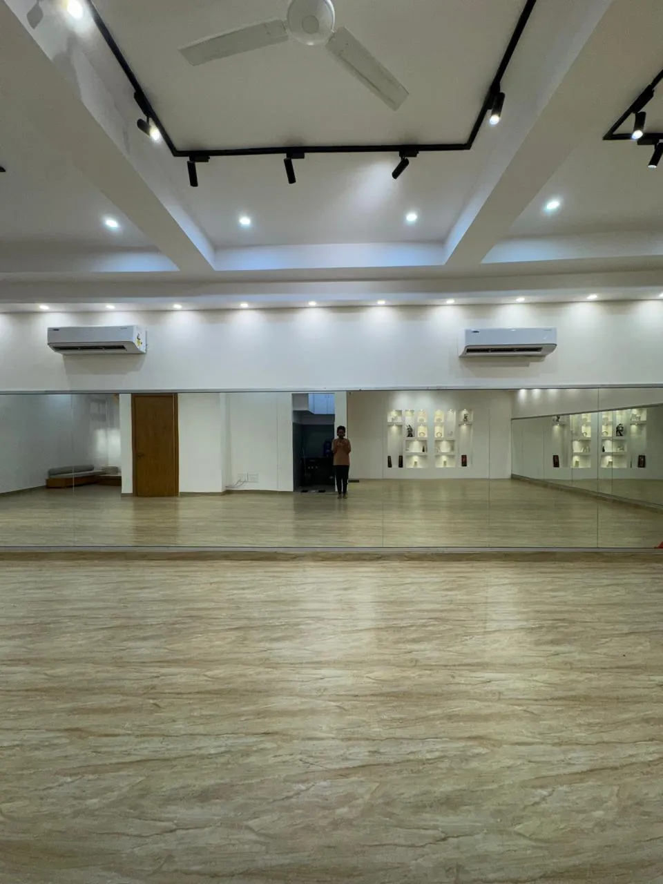 Leadn And Follow Home Page Gallery Image